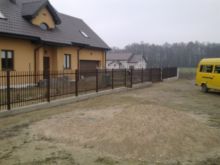 Montaż ogrodzeń
